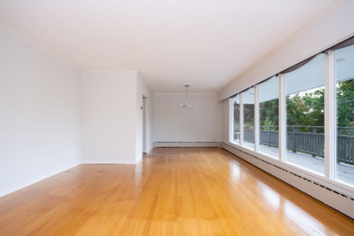 775 Southborough Drive, West Vancouver, BC 