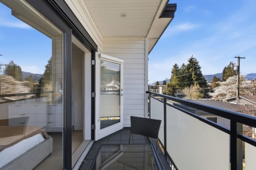 212 18Th Street E, North Vancouver, BC 