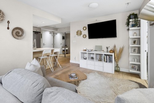 220-1783 Manitoba Street  Vancouver, BC V5Y 0K1