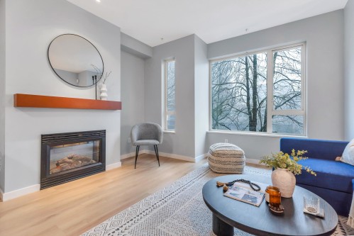 130-9229 University Crescent  Burnaby, BC V5A 4Z2