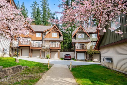 27-2000 Panorama Drive  Port Moody, BC V3H 5J5