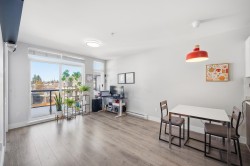 302-3939 Knight Street  Vancouver, BC V5N 3L8