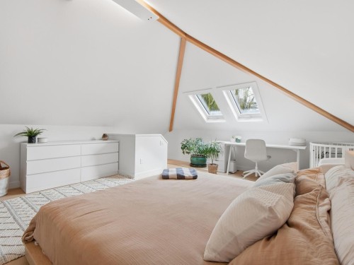 2224 Victoria Drive, Vancouver, BC 