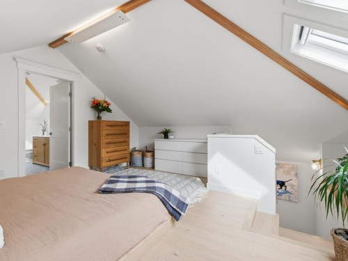 2224 Victoria Drive, Vancouver, BC 