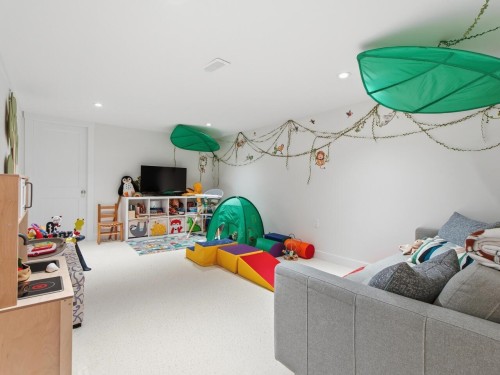 2224 Victoria Drive, Vancouver, BC 