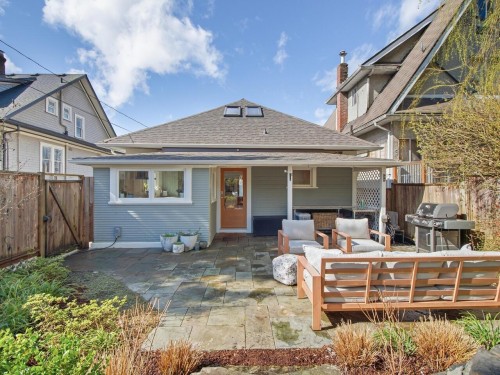 2224 Victoria Drive, Vancouver, BC 