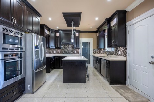 7851 Canada Way, Burnaby, BC 