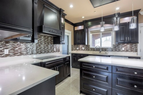 7851 Canada Way, Burnaby, BC 