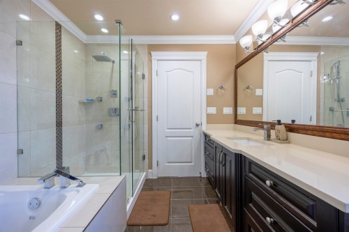 7851 Canada Way, Burnaby, BC 
