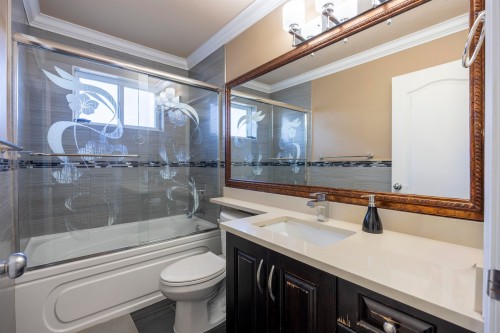 7851 Canada Way, Burnaby, BC 