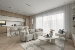 1-58 40th Avenue E Vancouver, BC V5W 1L4