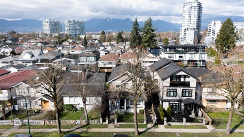 2275 34Th Avenue E, Vancouver, BC 