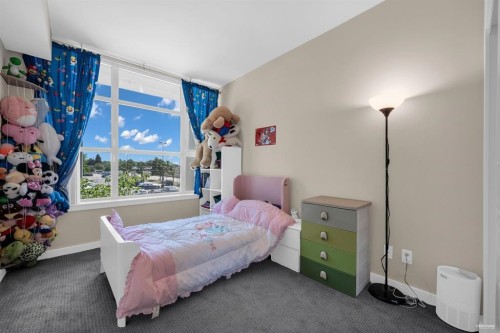 Th16-8677 Capstan Way, Richmond, BC 
