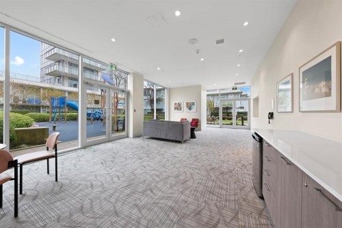 Th16-8677 Capstan Way, Richmond, BC 
