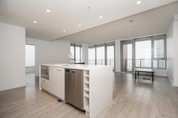 1801-518 Whiting Way  Coquitlam, BC V3J 0H7