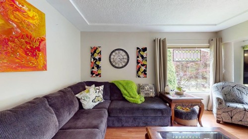 7781 Hart Road, Halfmoon Bay, BC 