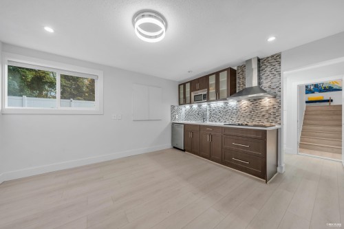 475 Newlands Road, West Vancouver, BC 