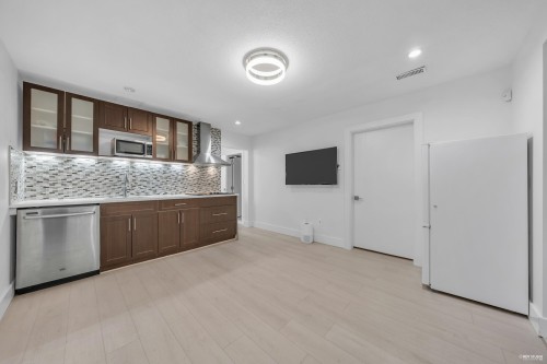 475 Newlands Road, West Vancouver, BC 