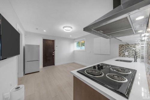 475 Newlands Road, West Vancouver, BC 