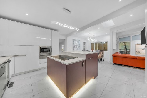 475 Newlands Road, West Vancouver, BC 