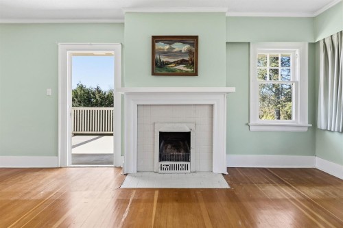 1570 36Th Avenue W, Vancouver, BC 