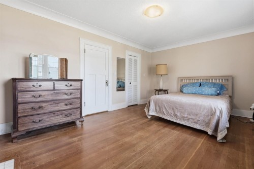 1570 36Th Avenue W, Vancouver, BC 