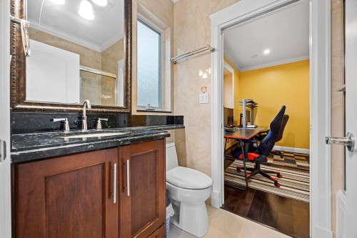 6830 Vivian Street, Vancouver, BC 