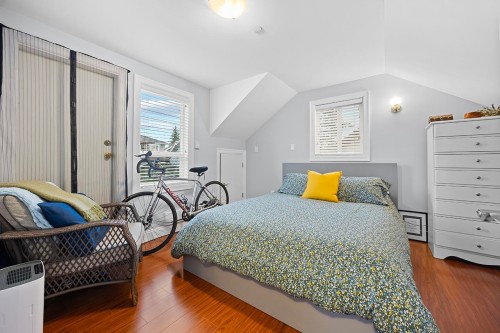 6830 Vivian Street, Vancouver, BC 
