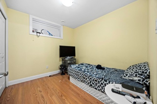 6830 Vivian Street, Vancouver, BC 