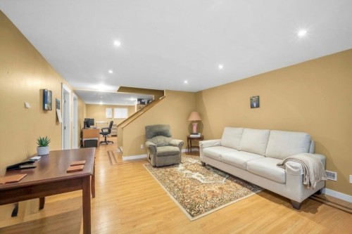 7758 15Th Avenue, Burnaby, BC 