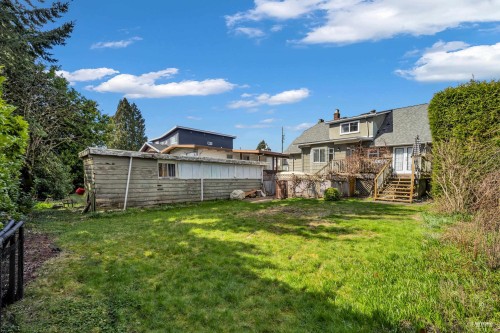 7758 15Th Avenue, Burnaby, BC 