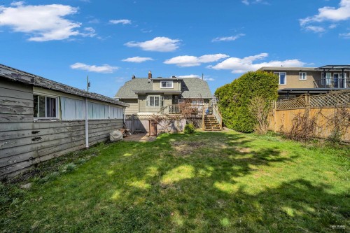 7758 15Th Avenue, Burnaby, BC 