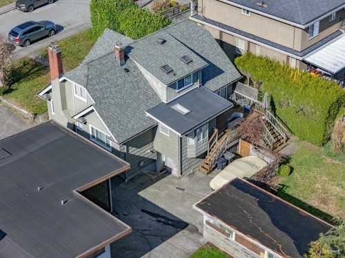7758 15Th Avenue, Burnaby, BC 