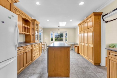 7758 15Th Avenue, Burnaby, BC 
