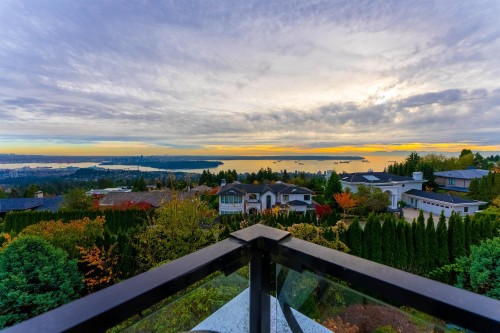 1409 Chartwell Drive, West Vancouver, BC 