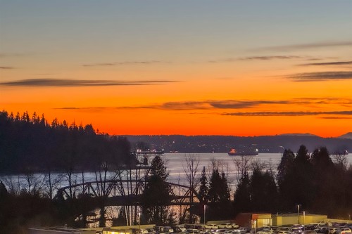 12C-338 Taylor Way  West Vancouver, BC V7T 2Y1