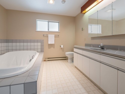 5160 Ridgeview Drive, Sechelt, BC 