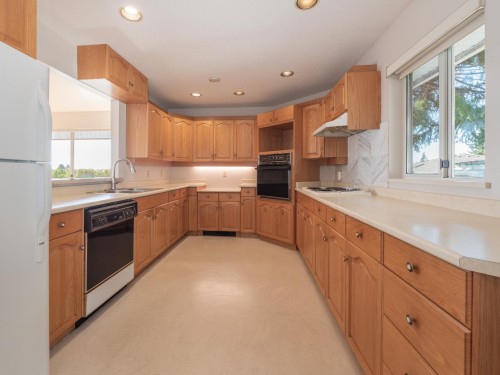 5160 Ridgeview Drive, Sechelt, BC 