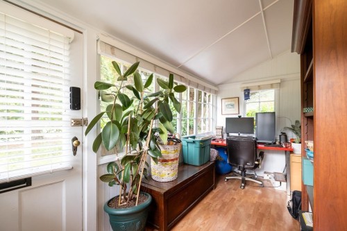 2268 Edgemont Boulevard, North Vancouver, BC 