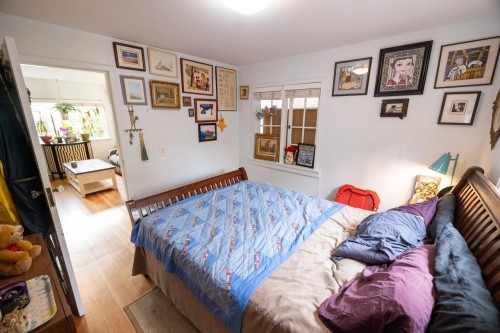 2268 Edgemont Boulevard, North Vancouver, BC 