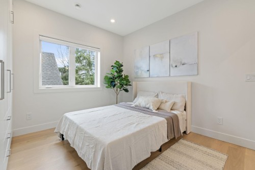 2136 Venables Street, Vancouver, BC 