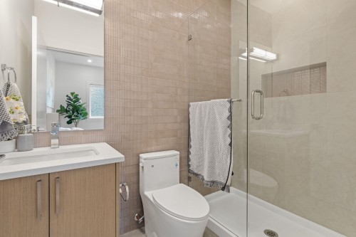 2136 Venables Street, Vancouver, BC 