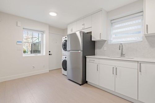 2136 Venables Street, Vancouver, BC 