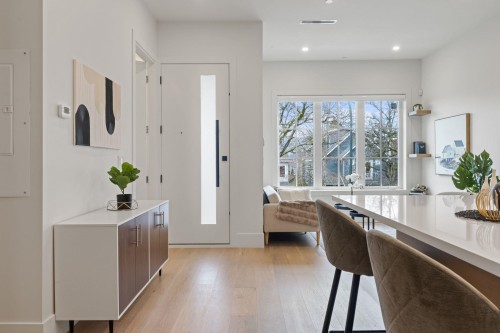 2136 Venables Street, Vancouver, BC 