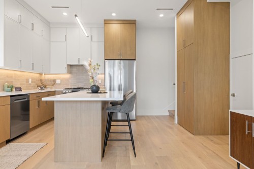 2136 Venables Street, Vancouver, BC 