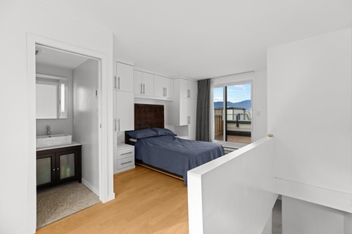 1286 7Th Avenue W, Vancouver, BC 