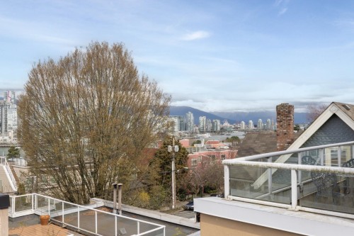 1286 7Th Avenue W, Vancouver, BC 
