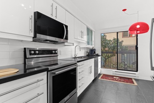 1286 7Th Avenue W, Vancouver, BC 