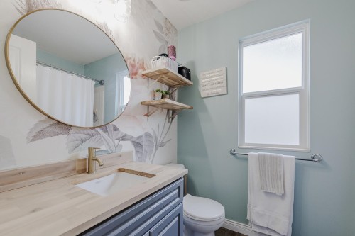 24330 100B Avenue, Maple Ridge, BC 