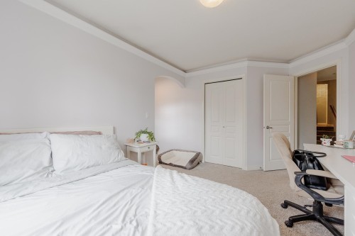 24330 100B Avenue, Maple Ridge, BC 